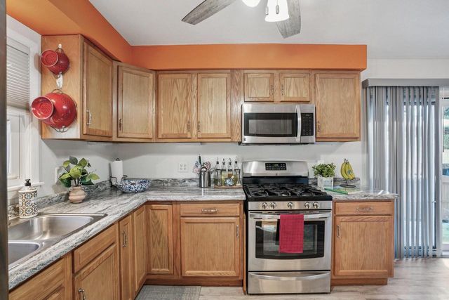 2131 Sunkist AVENUE, Waukesha, WI 53188