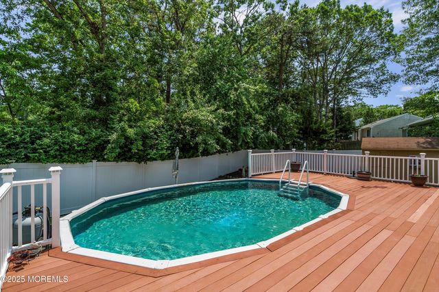 113 Toggle Road, Manahawkin, NJ 08050