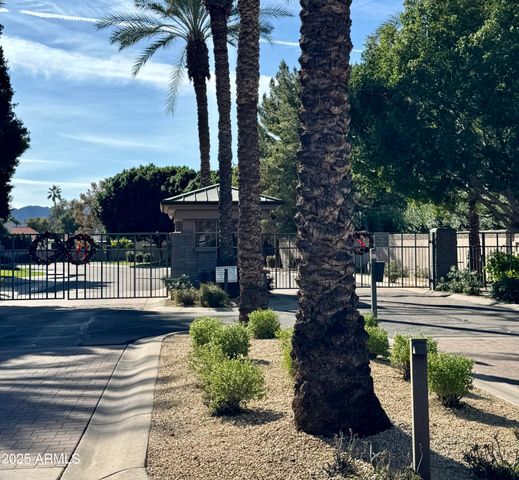 7307 E VAQUERO Drive, Scottsdale, AZ 85258