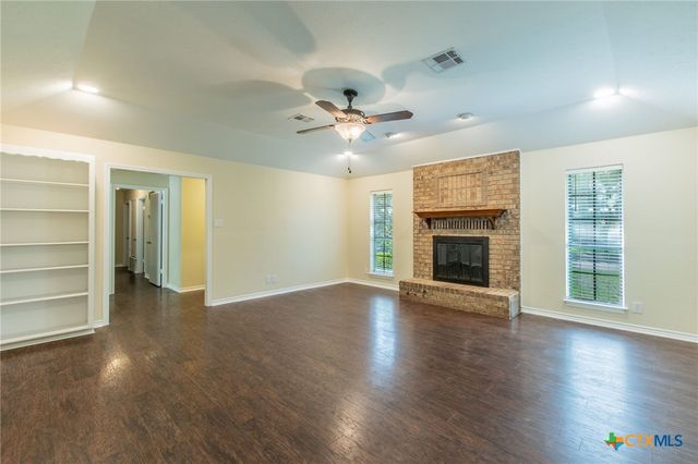 4501 Stagecoach Trail, Temple, TX 76502