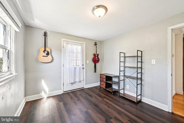 1516 CHERRY AVE, Sykesville, MD 21784