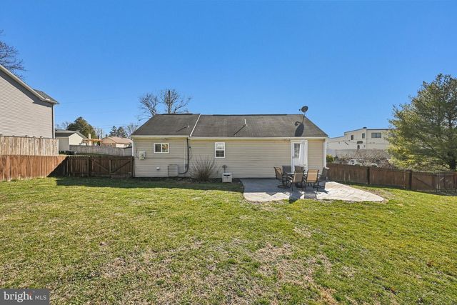 1516 CHERRY AVE, Sykesville, MD 21784