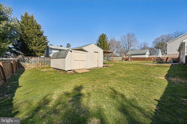 1516 CHERRY AVE, Sykesville, MD 21784