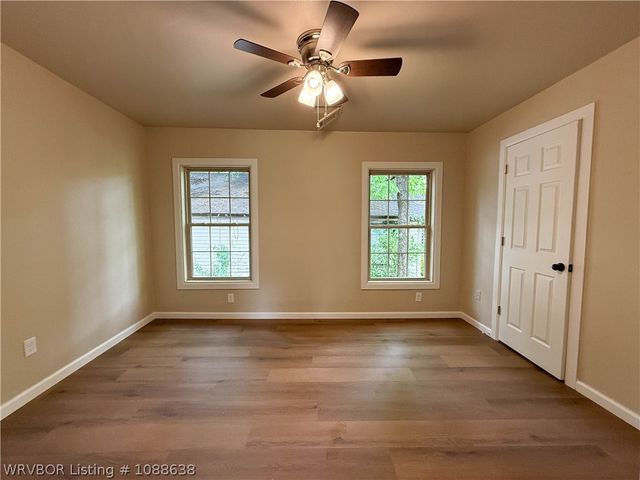 1111 Baldwin Street, Van Buren, AR 72956