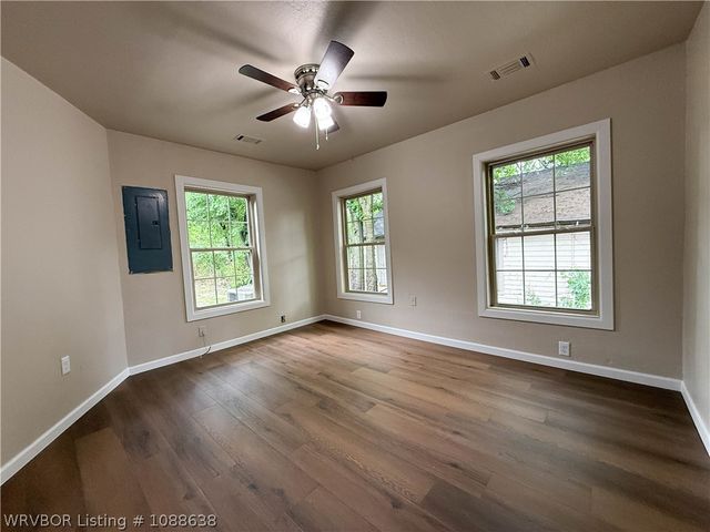 1111 Baldwin Street, Van Buren, AR 72956