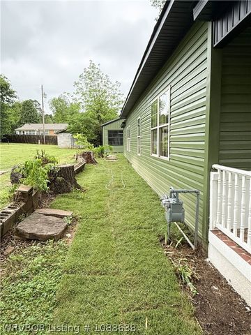 1111 Baldwin Street, Van Buren, AR 72956