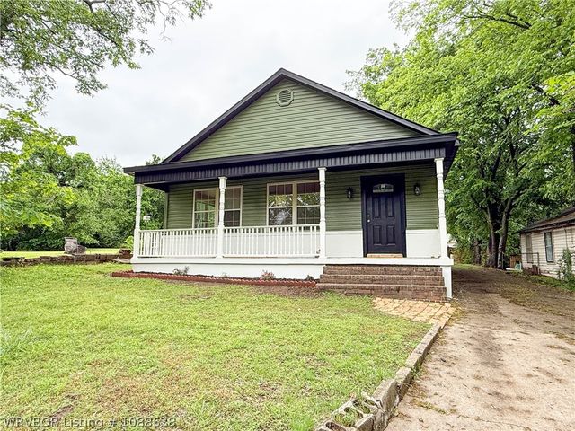 1111 Baldwin Street, Van Buren, AR 72956