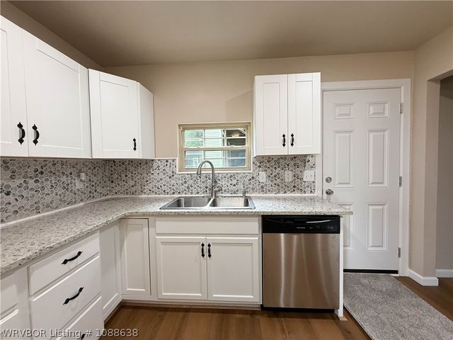 1111 Baldwin Street, Van Buren, AR 72956