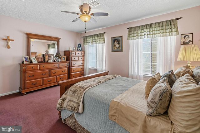 1213-B LINDERA PLZ, Monroe Township, NJ 08831