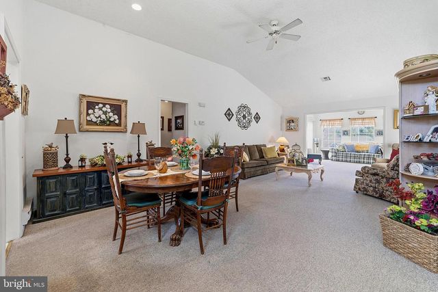 1213-B LINDERA PLZ, Monroe Township, NJ 08831
