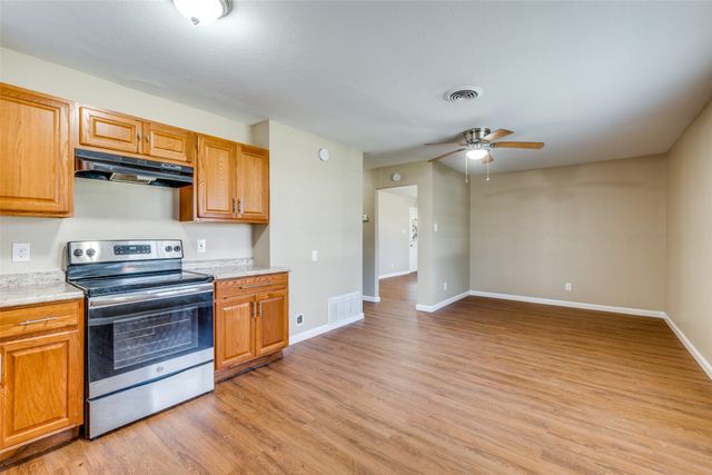 10000 Olmos Drive, Dallas, TX 75218