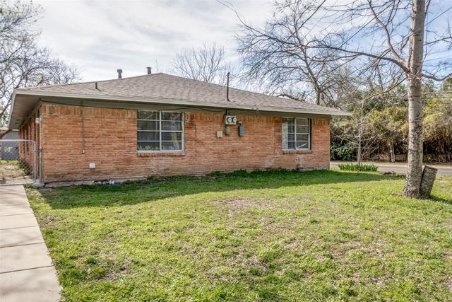 10000 Olmos Drive, Dallas, TX 75218