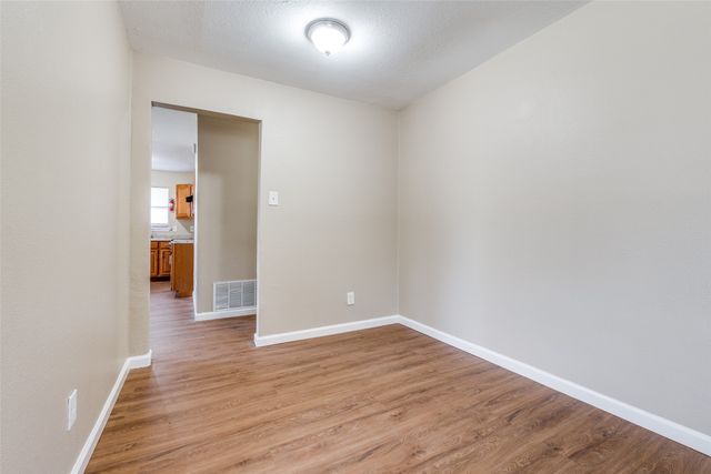 10000 Olmos Drive, Dallas, TX 75218