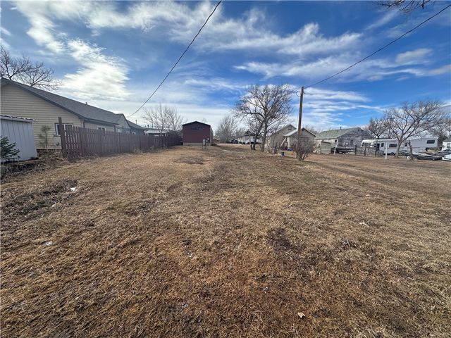 612 S 4th Street W, Baker, MT 59313