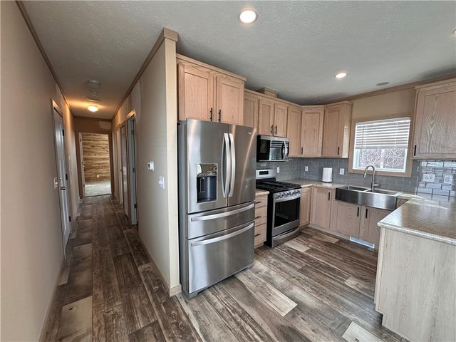 612 S 4th Street W, Baker, MT 59313