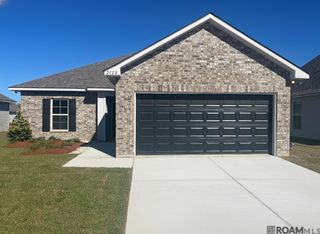 2128 Sherri's Way, Port Allen, LA 70767