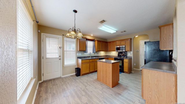 2912 Redtip, Schertz, TX 78108