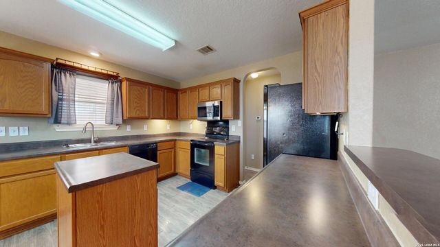 2912 Redtip, Schertz, TX 78108