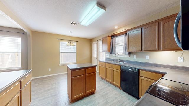 2912 Redtip, Schertz, TX 78108