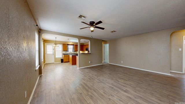 2912 Redtip, Schertz, TX 78108