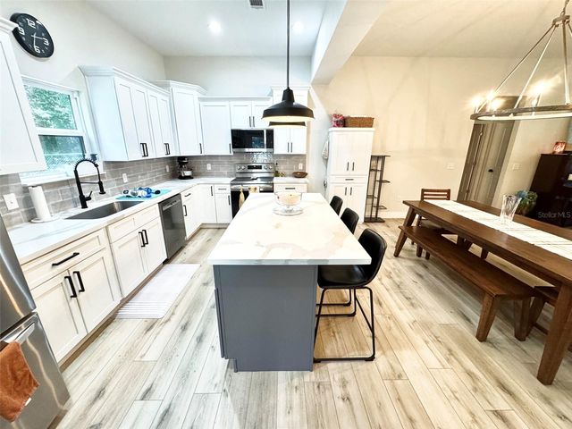 8031 NW 172ND LANE, Fanning Springs, FL 32693