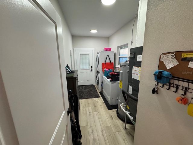 8031 NW 172ND LANE, Fanning Springs, FL 32693