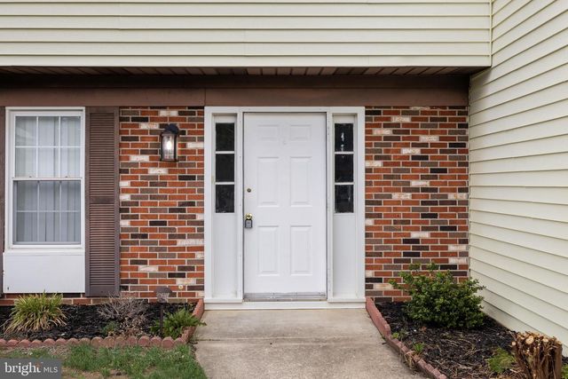 68 ARBOR MEADOW DR, Sicklerville, NJ 08081