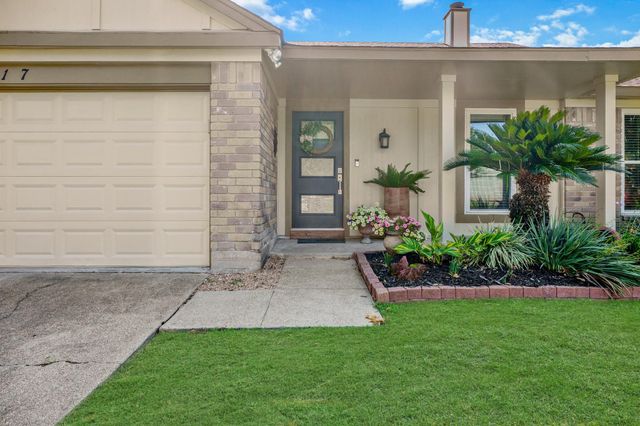 2717 Hot Springs Drive, Pearland, TX 77584