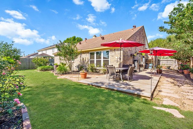 2717 Hot Springs Drive, Pearland, TX 77584