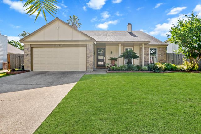 2717 Hot Springs Drive, Pearland, TX 77584