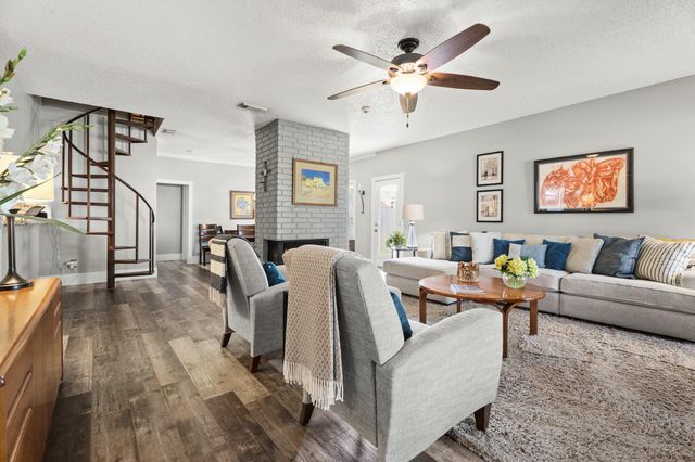 2717 Hot Springs Drive, Pearland, TX 77584
