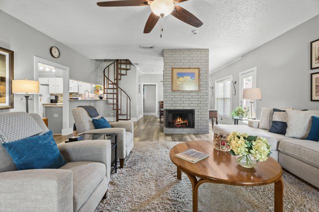 2717 Hot Springs Drive, Pearland, TX 77584