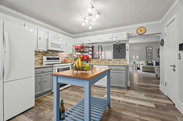 2717 Hot Springs Drive, Pearland, TX 77584