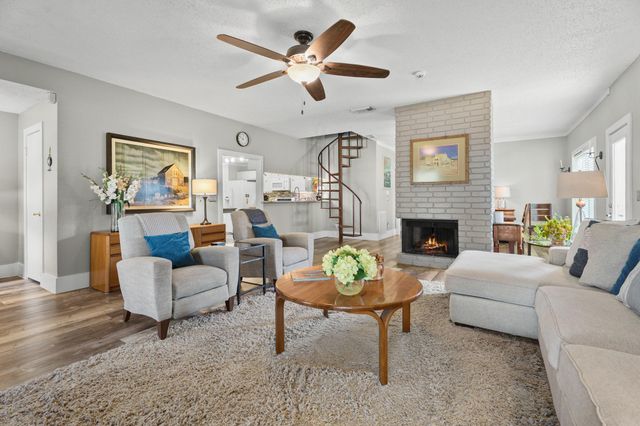 2717 Hot Springs Drive, Pearland, TX 77584