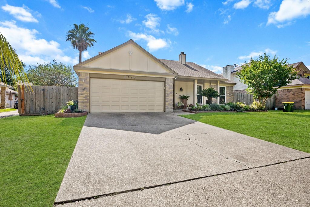2717 Hot Springs Drive, Pearland, TX 77584