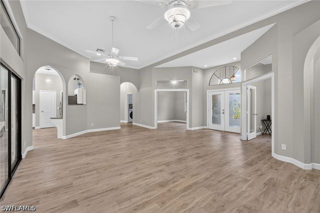 5761 Waxmyrtle WAY, Naples, FL 34109