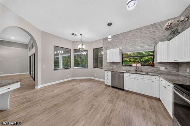 5761 Waxmyrtle WAY, Naples, FL 34109