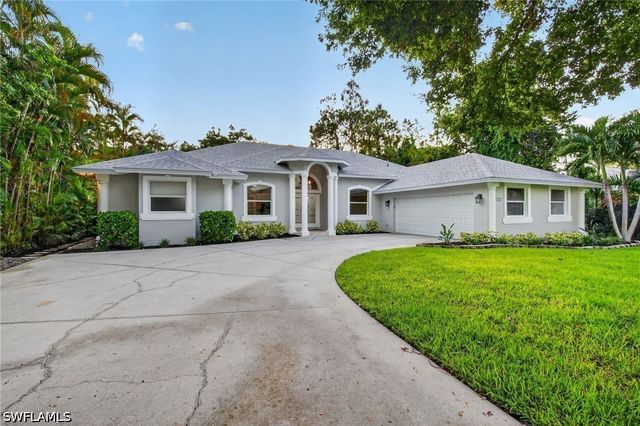 5761 Waxmyrtle WAY, Naples, FL 34109