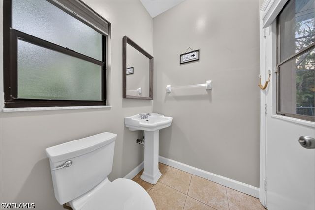 5761 Waxmyrtle WAY, Naples, FL 34109