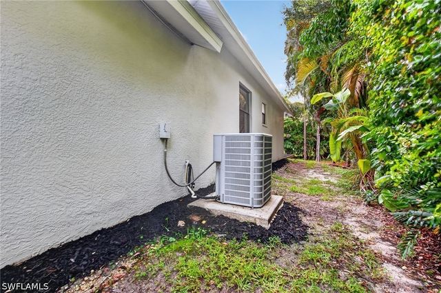 5761 Waxmyrtle WAY, Naples, FL 34109