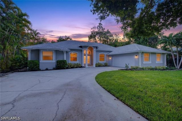 5761 Waxmyrtle WAY, Naples, FL 34109