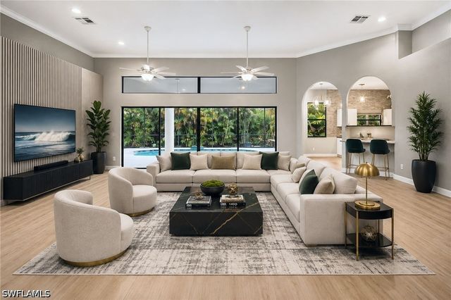 5761 Waxmyrtle WAY, Naples, FL 34109
