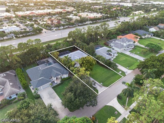 5761 Waxmyrtle WAY, Naples, FL 34109