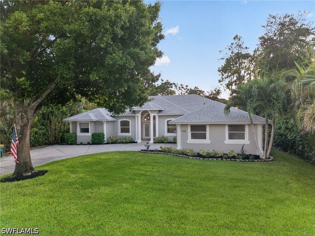 5761 Waxmyrtle WAY, Naples, FL 34109