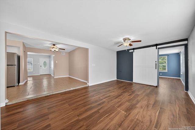 189 National Blvd, Universal City, TX 78148