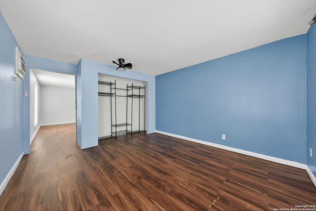 189 National Blvd, Universal City, TX 78148