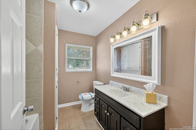 189 National Blvd, Universal City, TX 78148