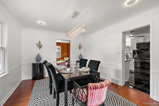 9161 W Outer Drive, Detroit, MI 48219