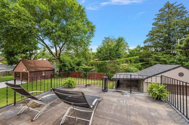 9161 W Outer Drive, Detroit, MI 48219