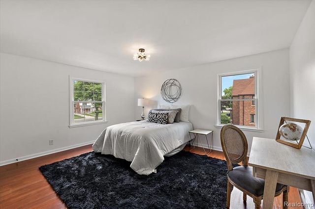 9161 W Outer Drive, Detroit, MI 48219